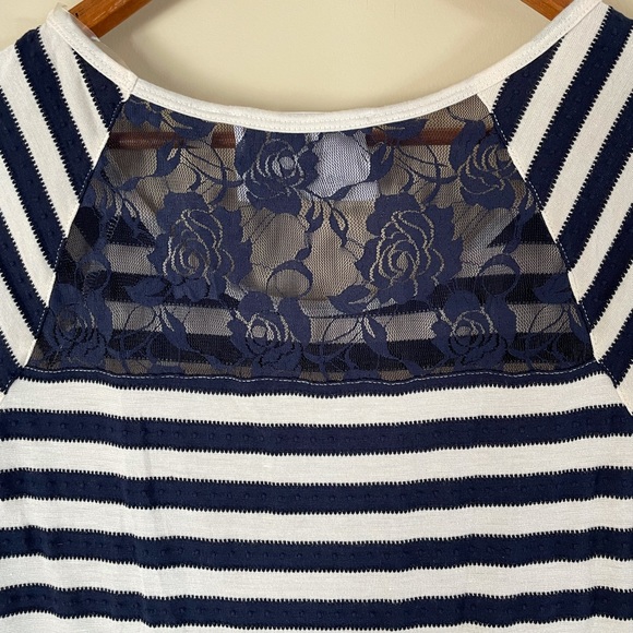 Point Zero Striped T Shirt with Scrunched Sides Size Medium - Picture 4 of 7